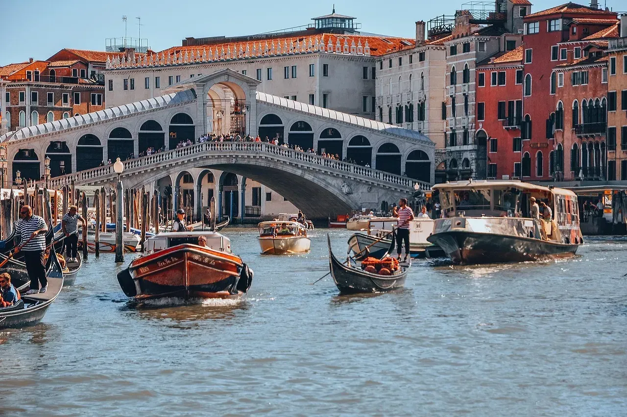 5. Rialto Market, Venice, Italy (Image Credits: Pixabay)