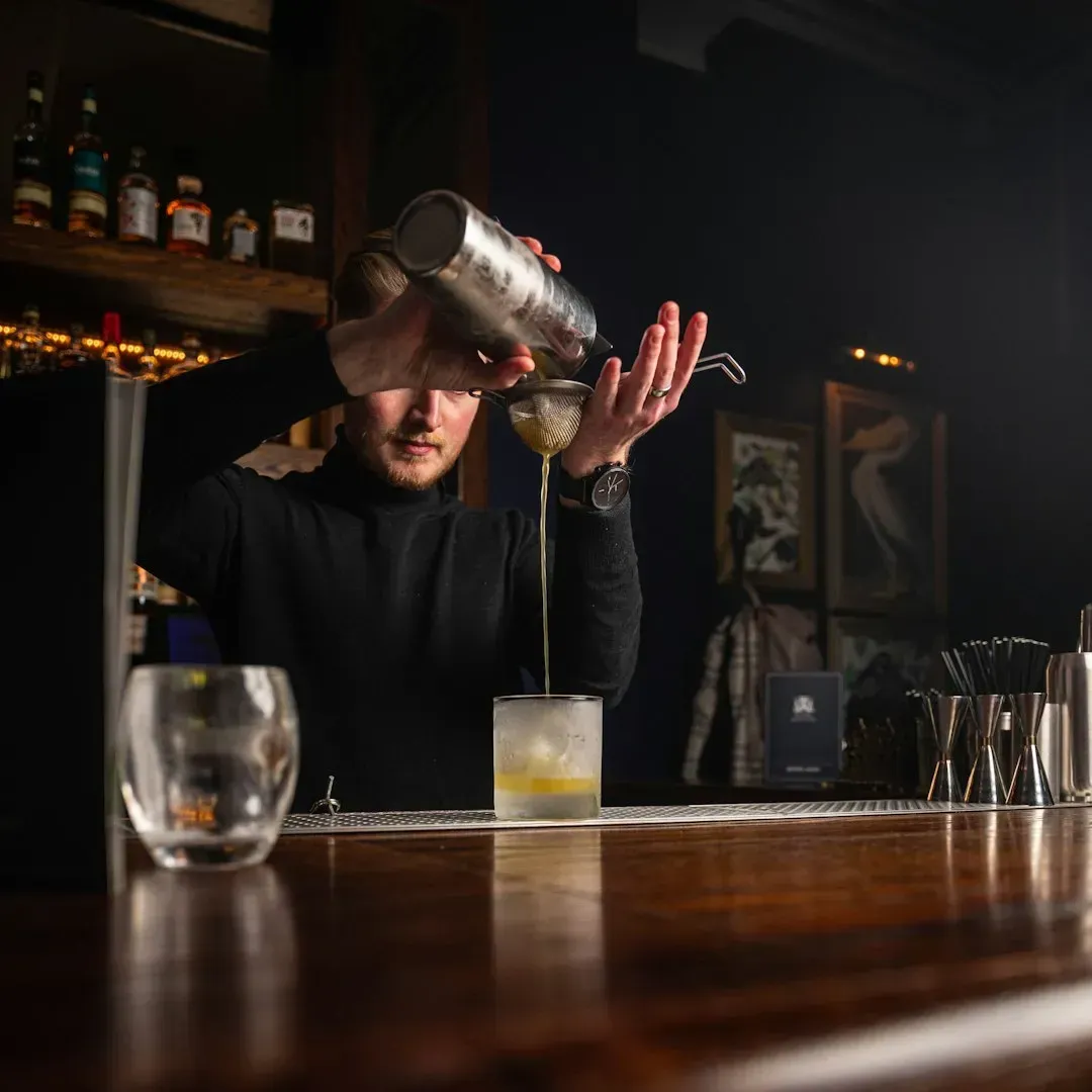 1. Well Drinks With a Long List of Modifications (Image Credits: Unsplash)