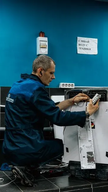 3. Extended Warranties (Image Credits: Pexels)
