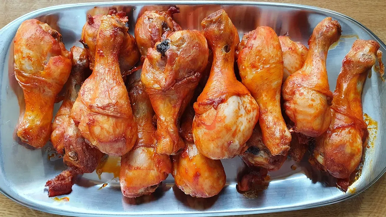 4. Chicken Anything, Because It Feels "Safe" (Image Credits: Pixabay)