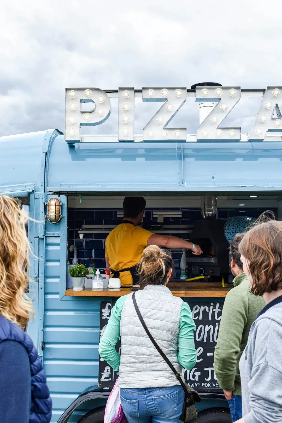 The food truck festival that quietly stole the show (Image Credits: Unsplash)