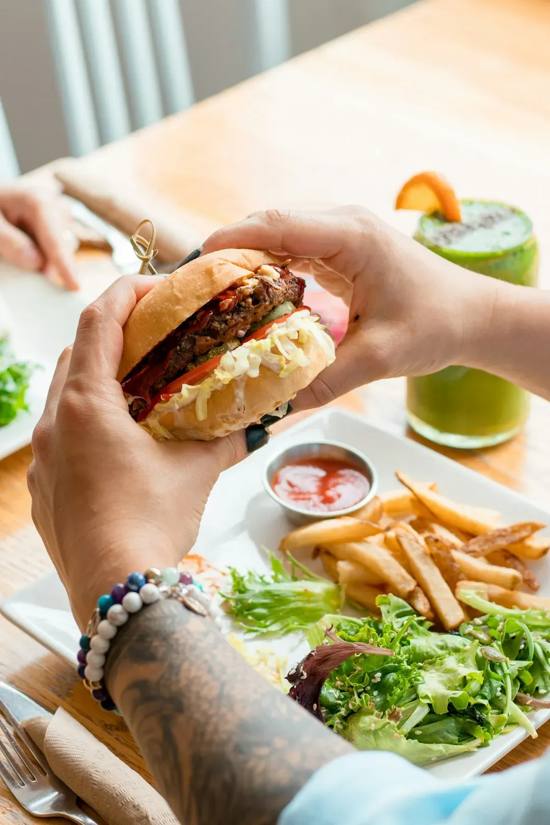 The Plant-Based Burger: A Trend That Never Quite Delivered on Taste (Image Credits: Unsplash)