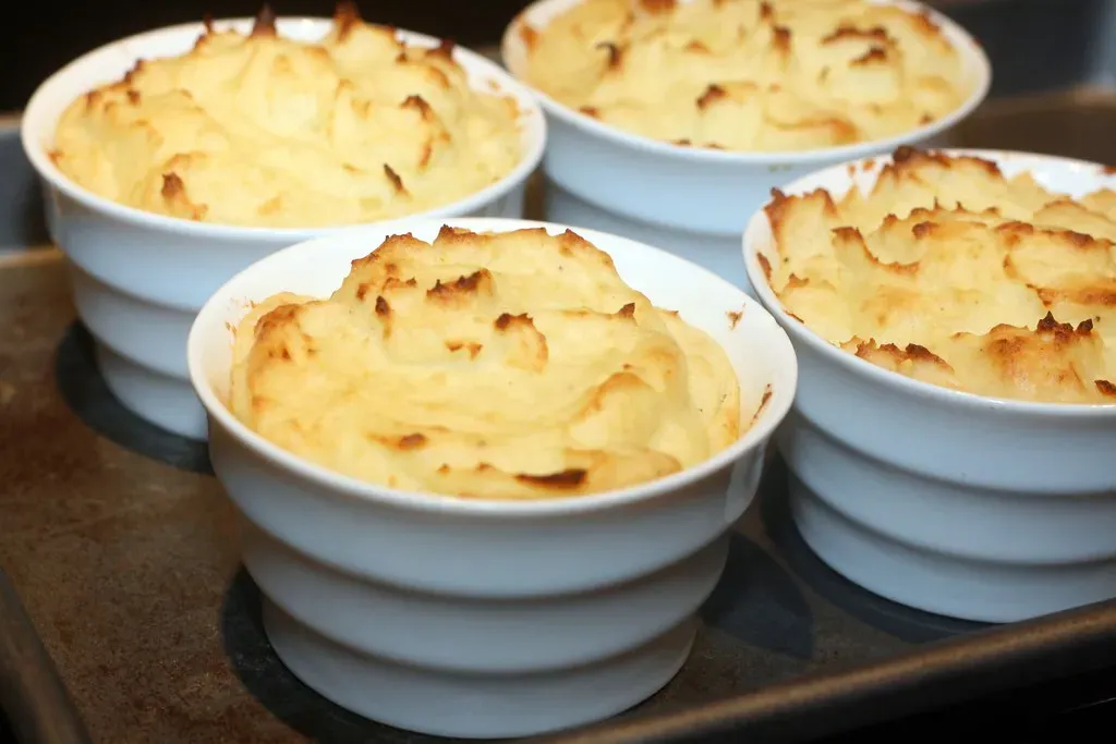 Duchess Potatoes (kae71463, Flickr, <a href="https://creativecommons.org/licenses/by/2.0/" target="_blank" rel="noopener">CC BY 2.0</a>)