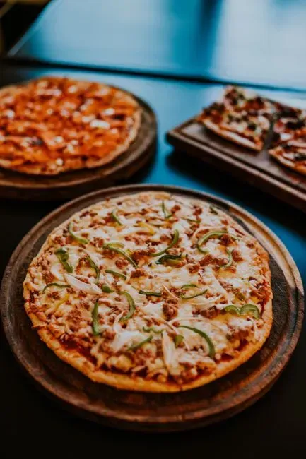 3. A Bloated Menu With Fifty Toppings on Offer (Image Credits: Pexels)