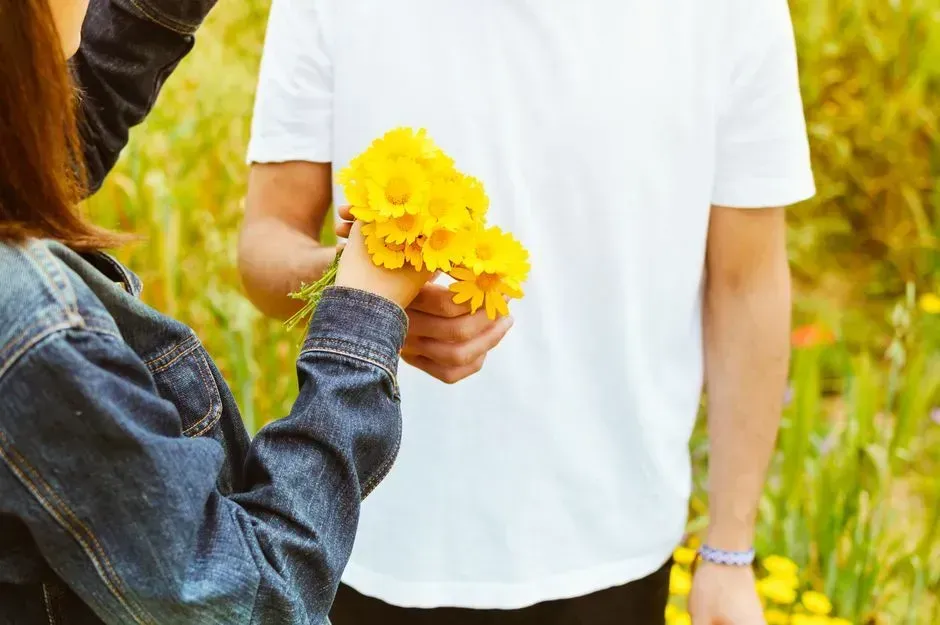 4. Cultivating a Culture of Genuine Appreciation (Image Credits: Pexels)