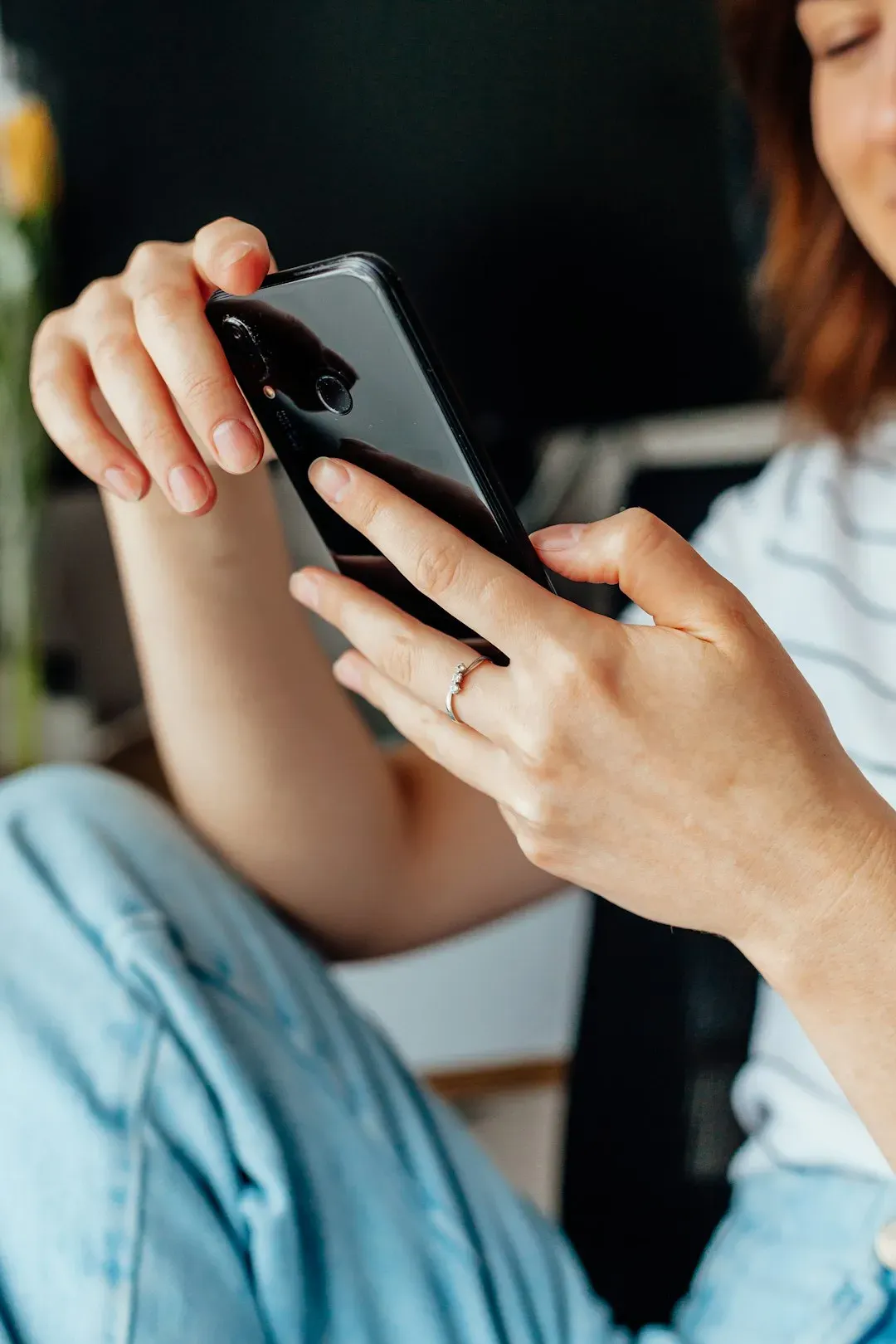 3. You've started dreading your phone buzzing (Image Credits: Unsplash)