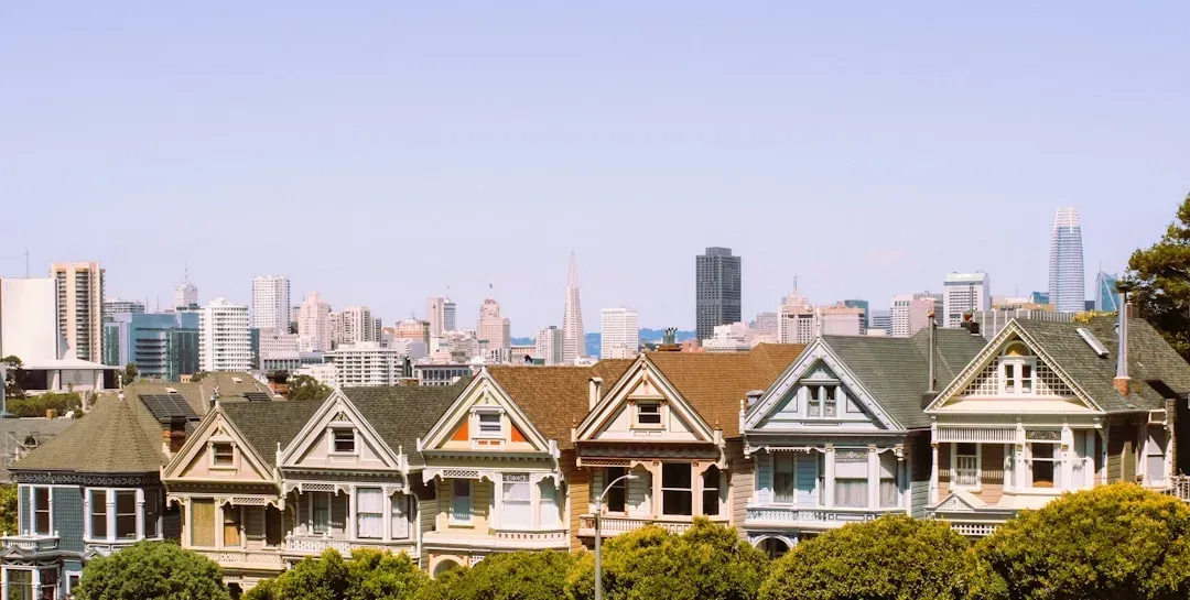 The Long View: A Market Defined by Generational Handoff (Image Credits: Unsplash)