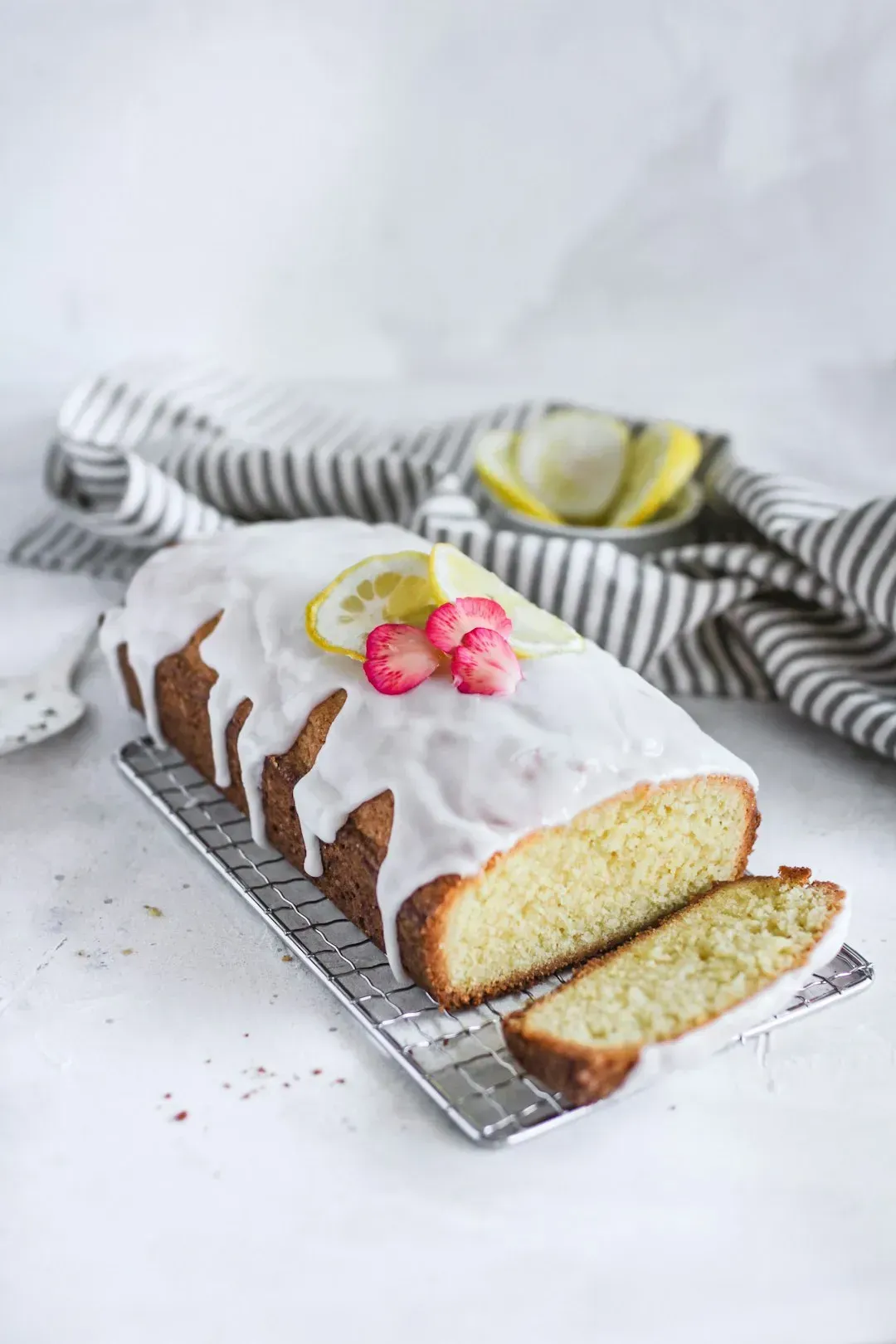 15. Starbucks Copycat Lemon Loaf (Image Credits: Unsplash)