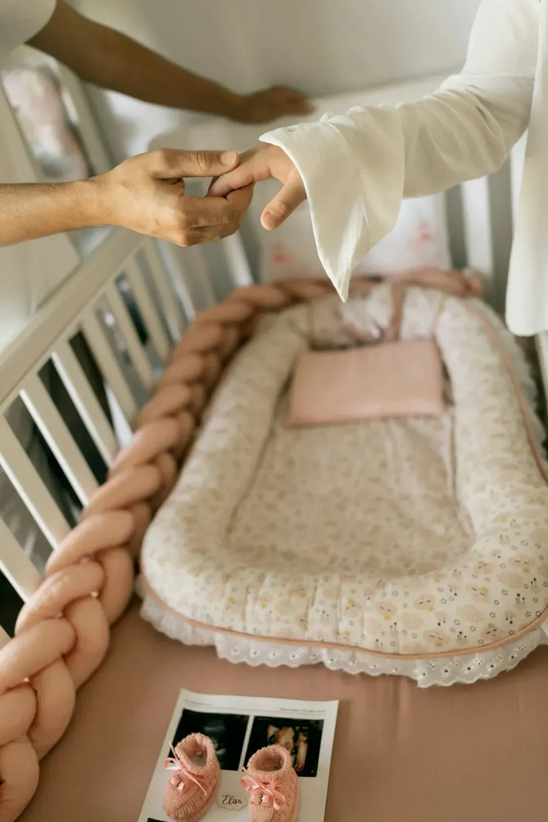 3. Padded crib bumpers (Image Credits: Unsplash)