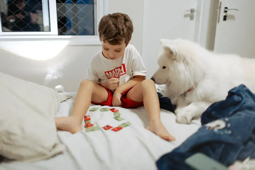 2. Set up an indoor scavenger hunt (Image Credits: Unsplash)