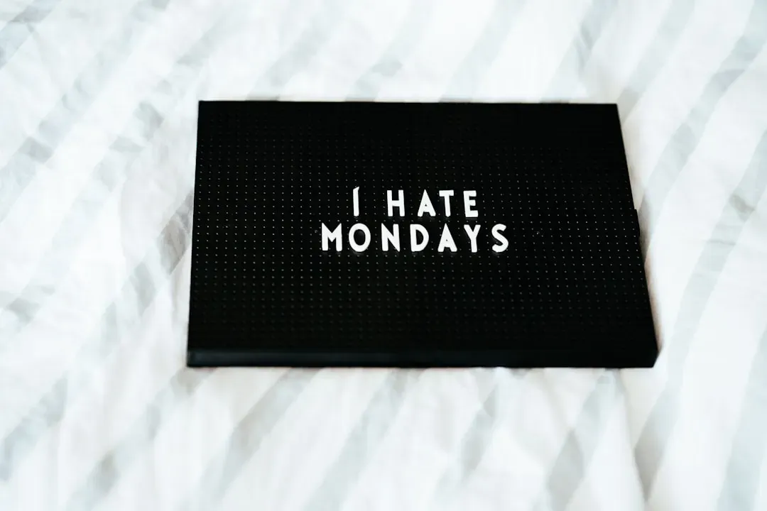 Your Sleep Habits on Sunday Night Tell Their Own Story (Image Credits: Unsplash)