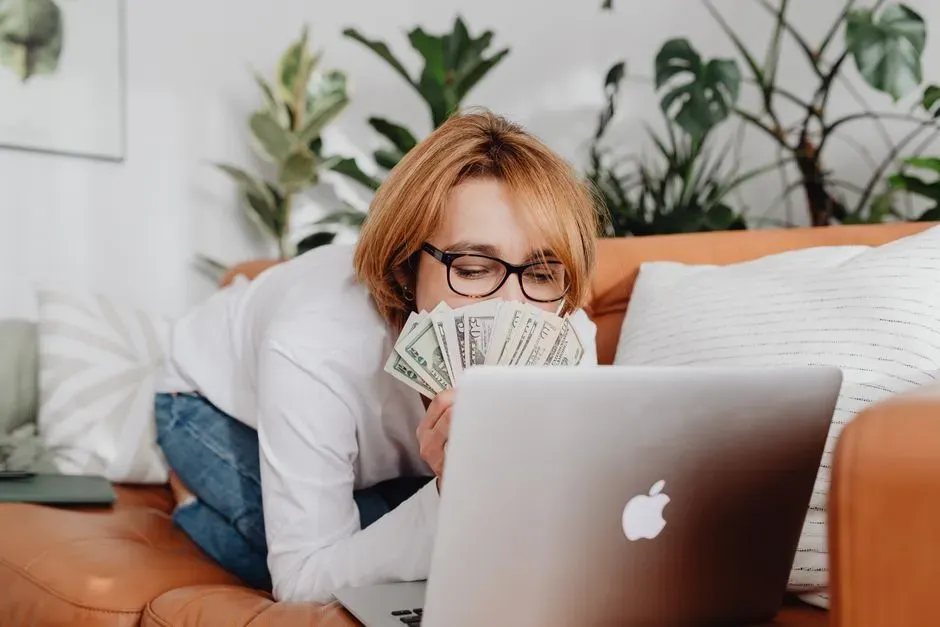 Rethinking Wealth-Building Beyond Traditional Paths (Image Credits: Pexels)