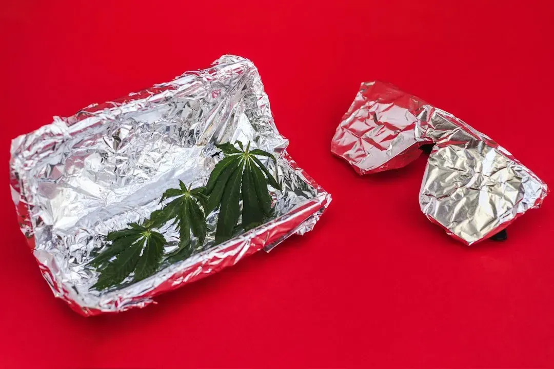 4. Washing and reusing aluminum foil or plastic bags (Image Credits: Unsplash)