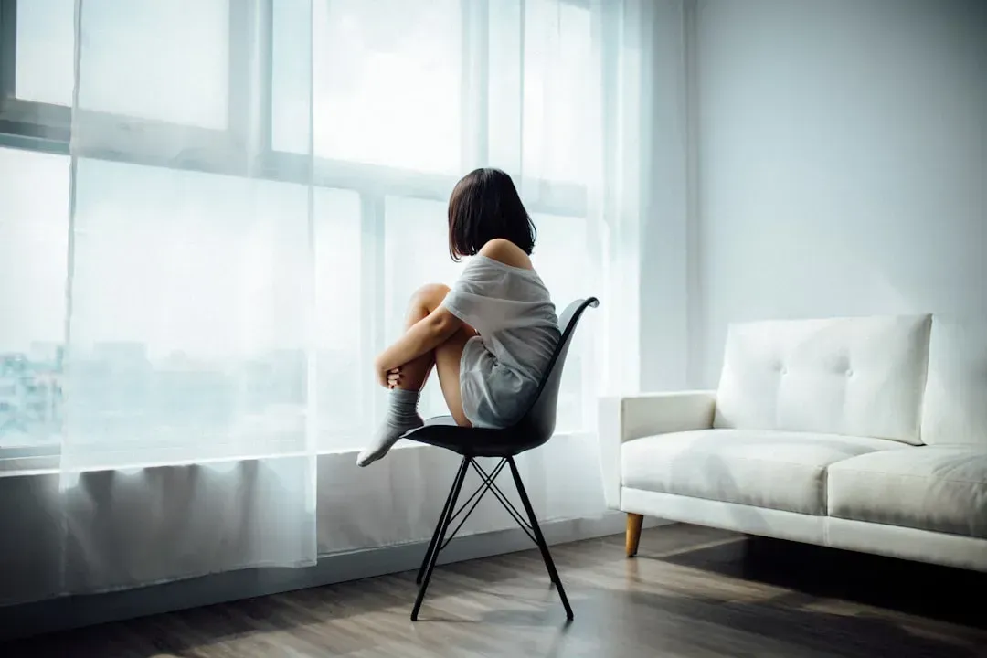 The connection paradox: everyone's lonelier, yet more exhausted too (Image Credits: Unsplash)