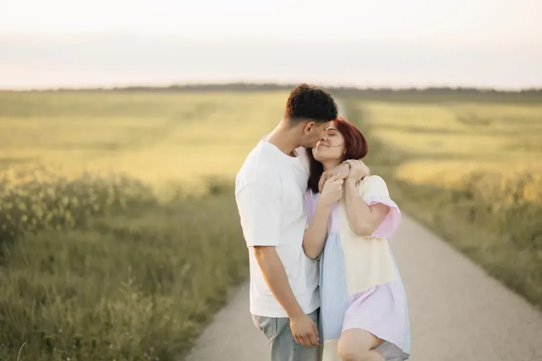 9. Oversharing Trauma Immediately on Early Dates (Image Credits: Unsplash)