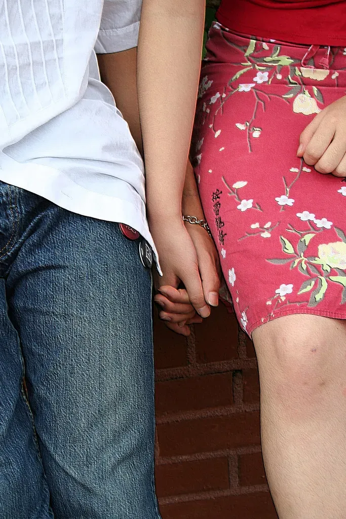 6. Trustworthiness and honesty (Lesbian Romance, <a href="https://commons.wikimedia.org/w/index.php?curid=3626233" target="_blank" rel="noopener">CC BY 2.0</a>)