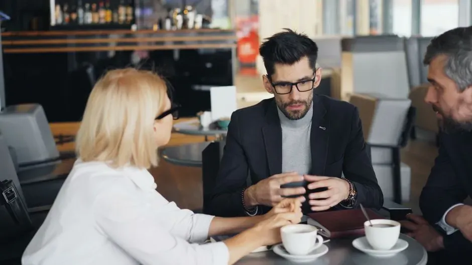 1. Turning Every Conversation Into a Story About Themselves (Image Credits: Pexels)