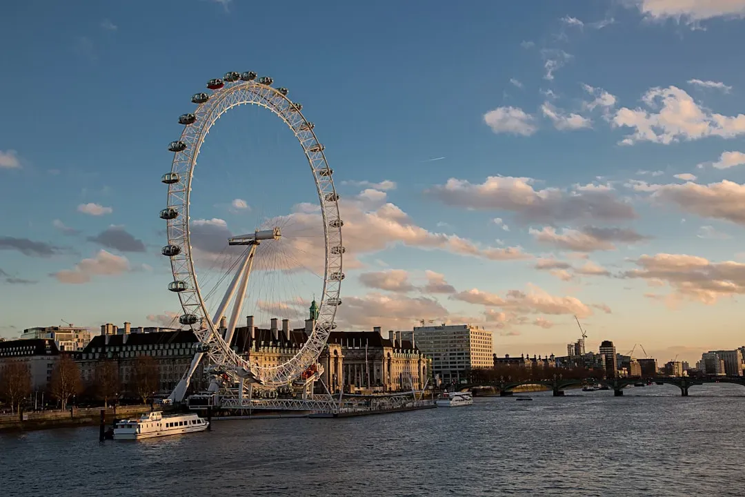 2. London, United Kingdom (Image Credits: Unsplash)