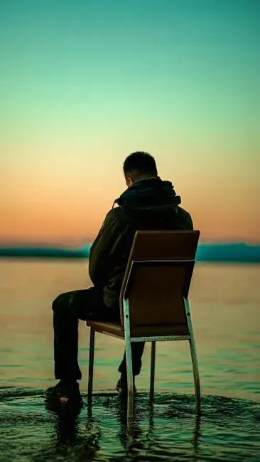 How Solitude Actually Affects Your Stress and Emotions (Image Credits: Pexels)