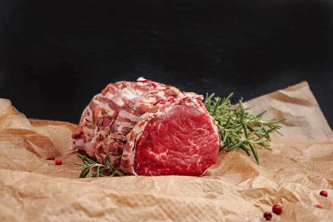 1. Seed oils are losing ground to beef tallow and olive oil (Image Credits: Unsplash)