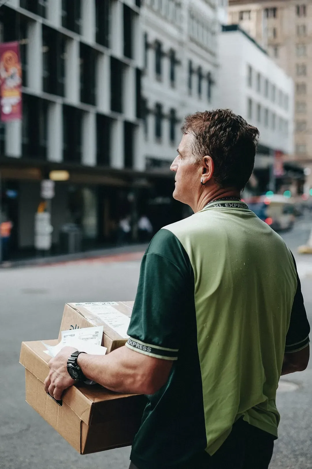New Tax Rules Are Changing How Drivers Think About Tips (Image Credits: Unsplash)