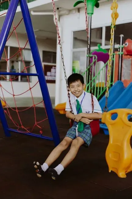 12. Unstructured recess with minimal adult supervision (Image Credits: Pexels)