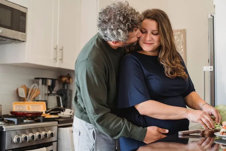 Why the Brain Notices Scarcity More Than Abundance (Image Credits: Pexels)
