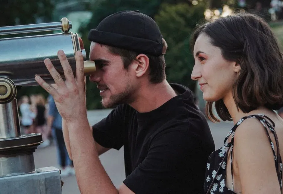 Staying Curious About Each Other (Image Credits: Pexels)