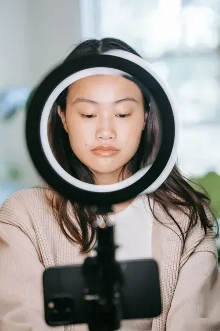 4. Wanting to be an influencer as a real career goal (Image Credits: Pexels)