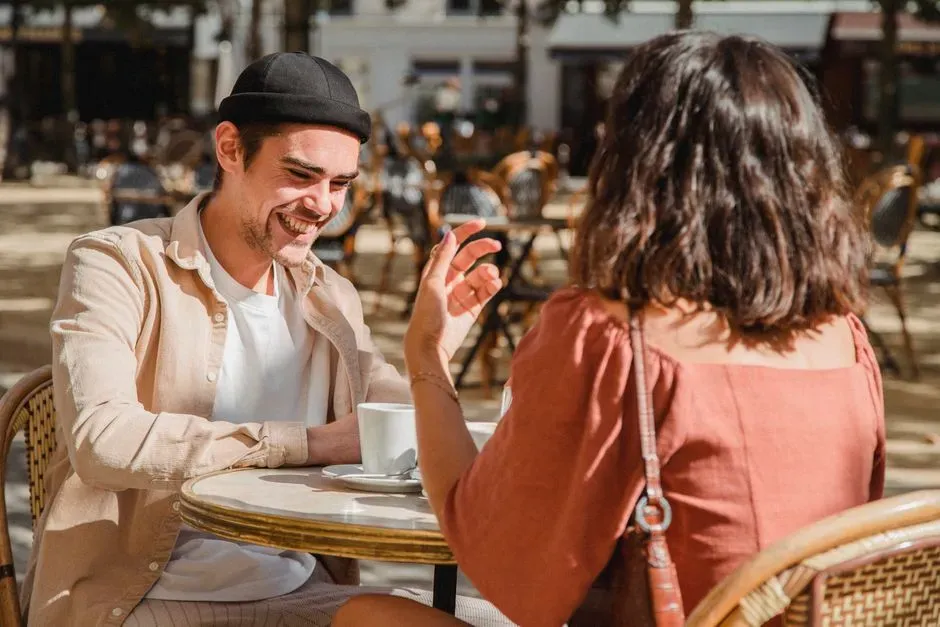 9. Mismatched or Non-Duchenne Smiles (Image Credits: Pexels)
