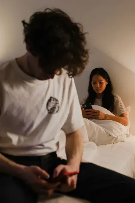 8. Social Media and Personal Space Feel More Guarded (Image Credits: Pexels)