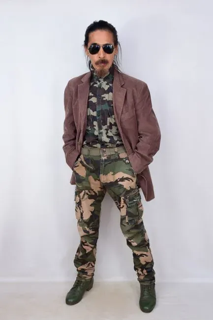 4. Camouflage or tactical-style everyday clothing (Image Credits: Pexels)