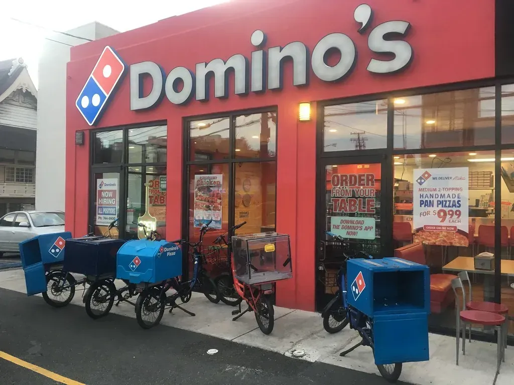 3. Pizza Delivery Chains Like Domino's (Erica _ Fischer, Flickr, <a href="https://creativecommons.org/licenses/by/2.0/" target="_blank" rel="noopener">CC BY 2.0</a>)