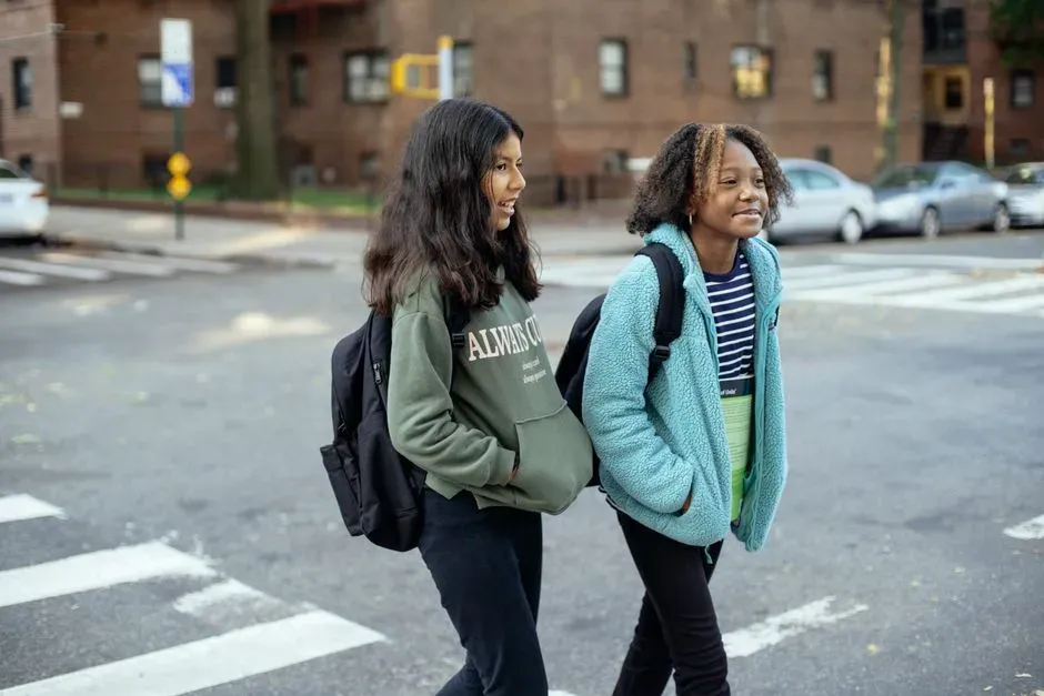 Walking to school alone: a freedom that now needs a law (Image Credits: Pexels)