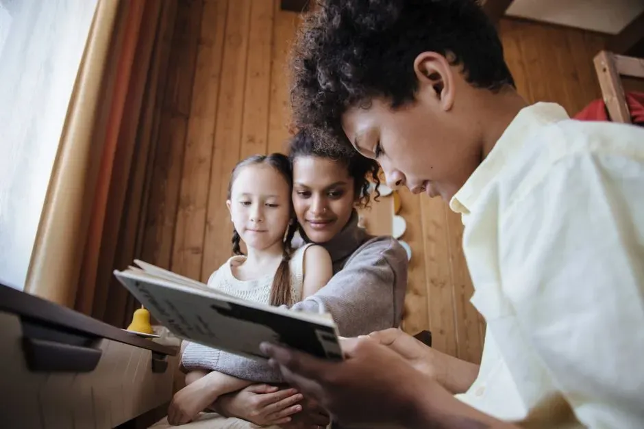 8. Reading Aloud Together (Image Credits: Pexels)