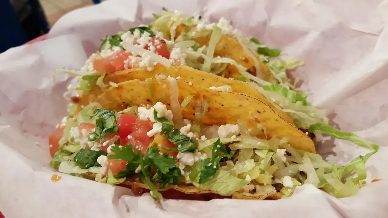 9. Ground beef lettuce wrap tacos (Image Credits: Pixabay)