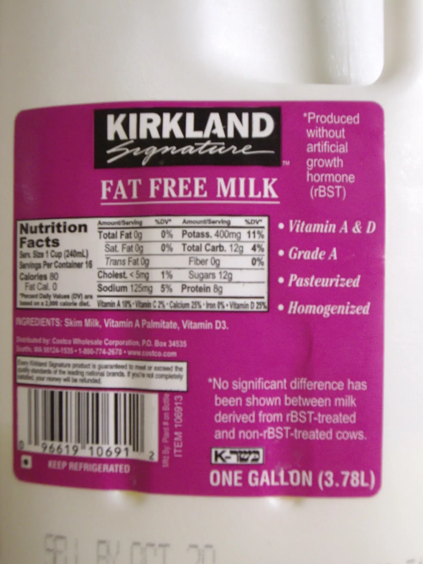 4. Low-fat or fat-free labels always mean a healthier choice (By Daniel Barcelona, <a href="https://commons.wikimedia.org/w/index.php?curid=4980585" target="_blank" rel="noopener">Public domain</a>)