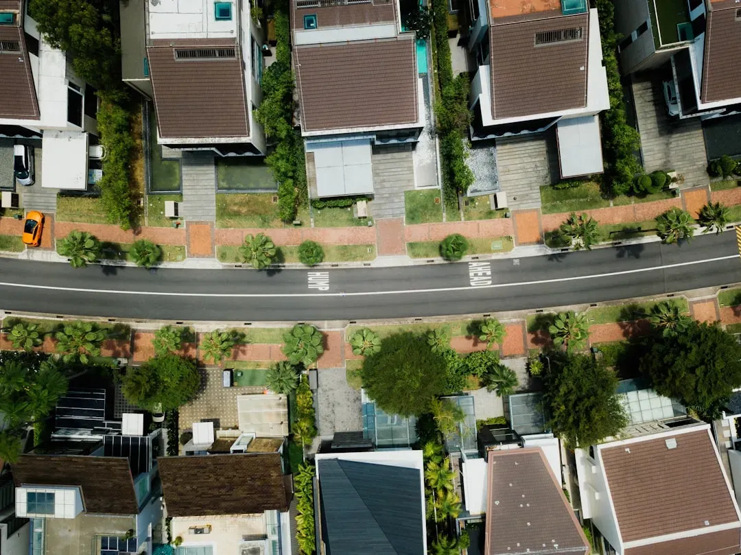 6. "Why Would Anyone Want to Live on This Street?" (Image Credits: Unsplash)