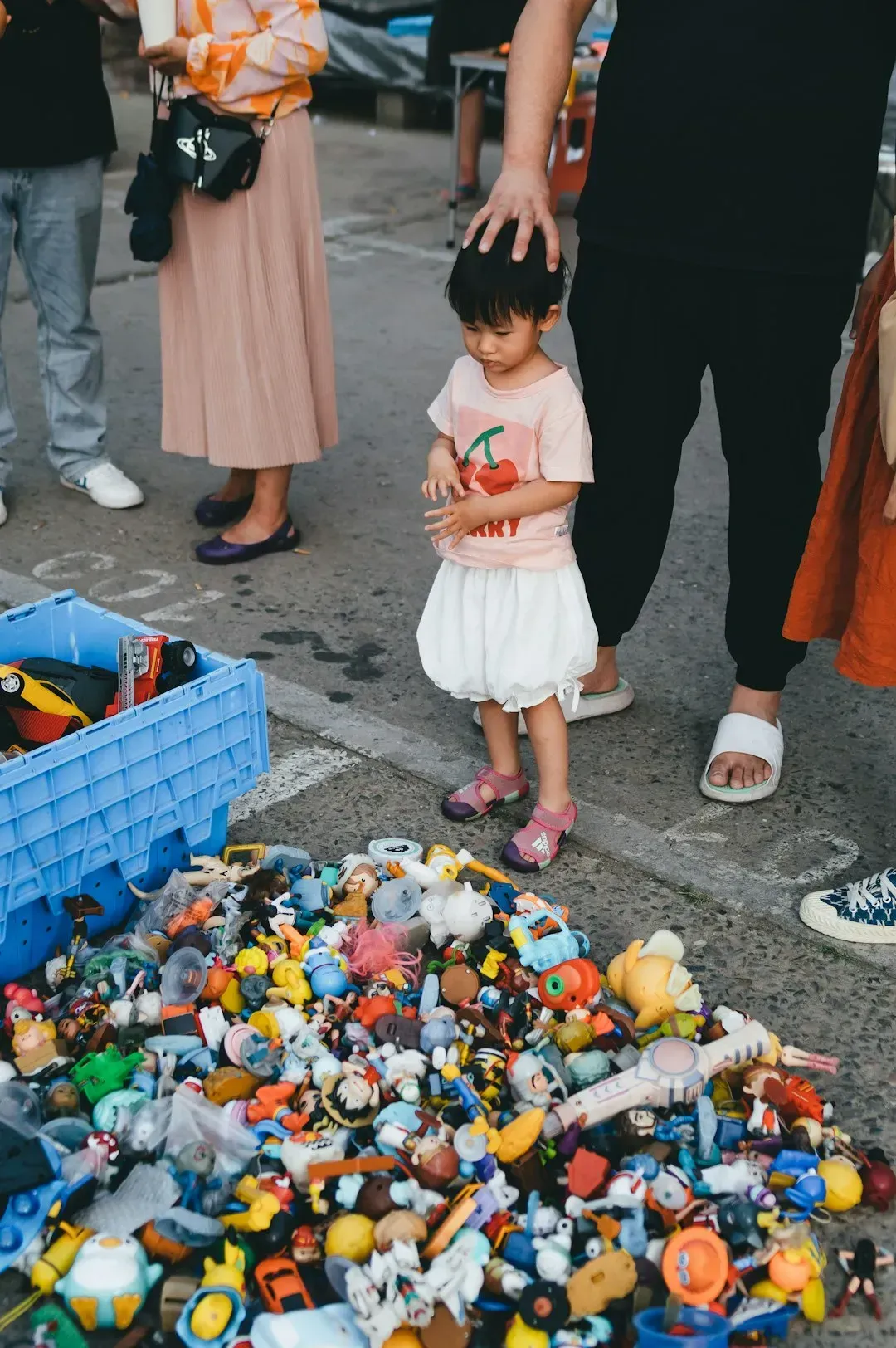 Reframe Donating as "Sharing the Love" (Image Credits: Unsplash)