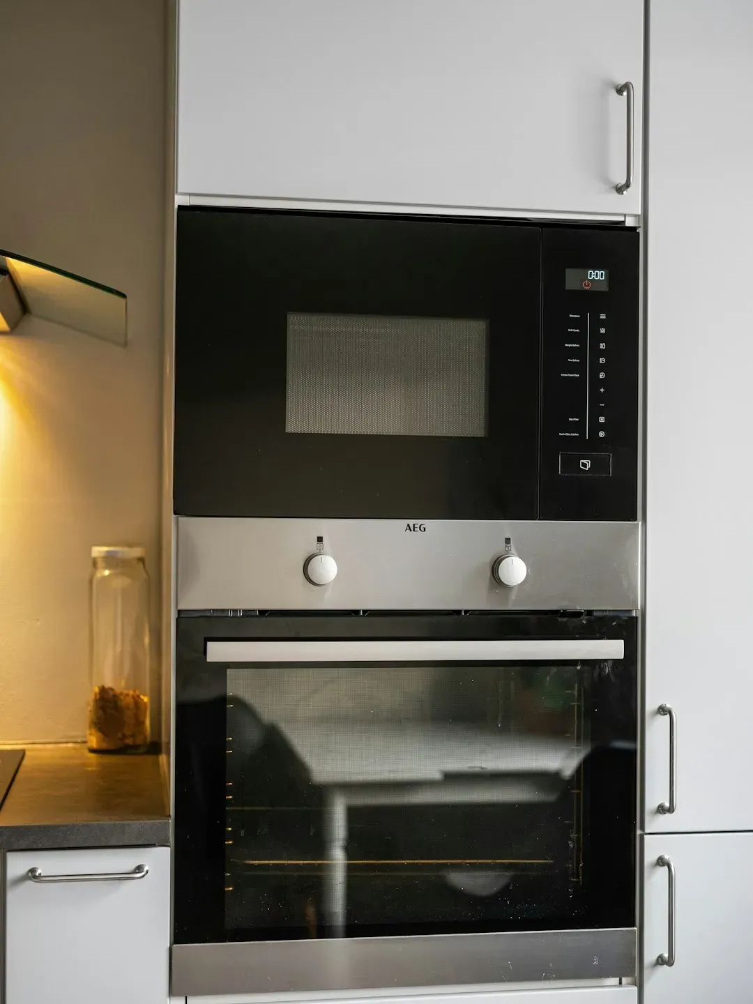 1. Over-the-range microwaves (Image Credits: Unsplash)