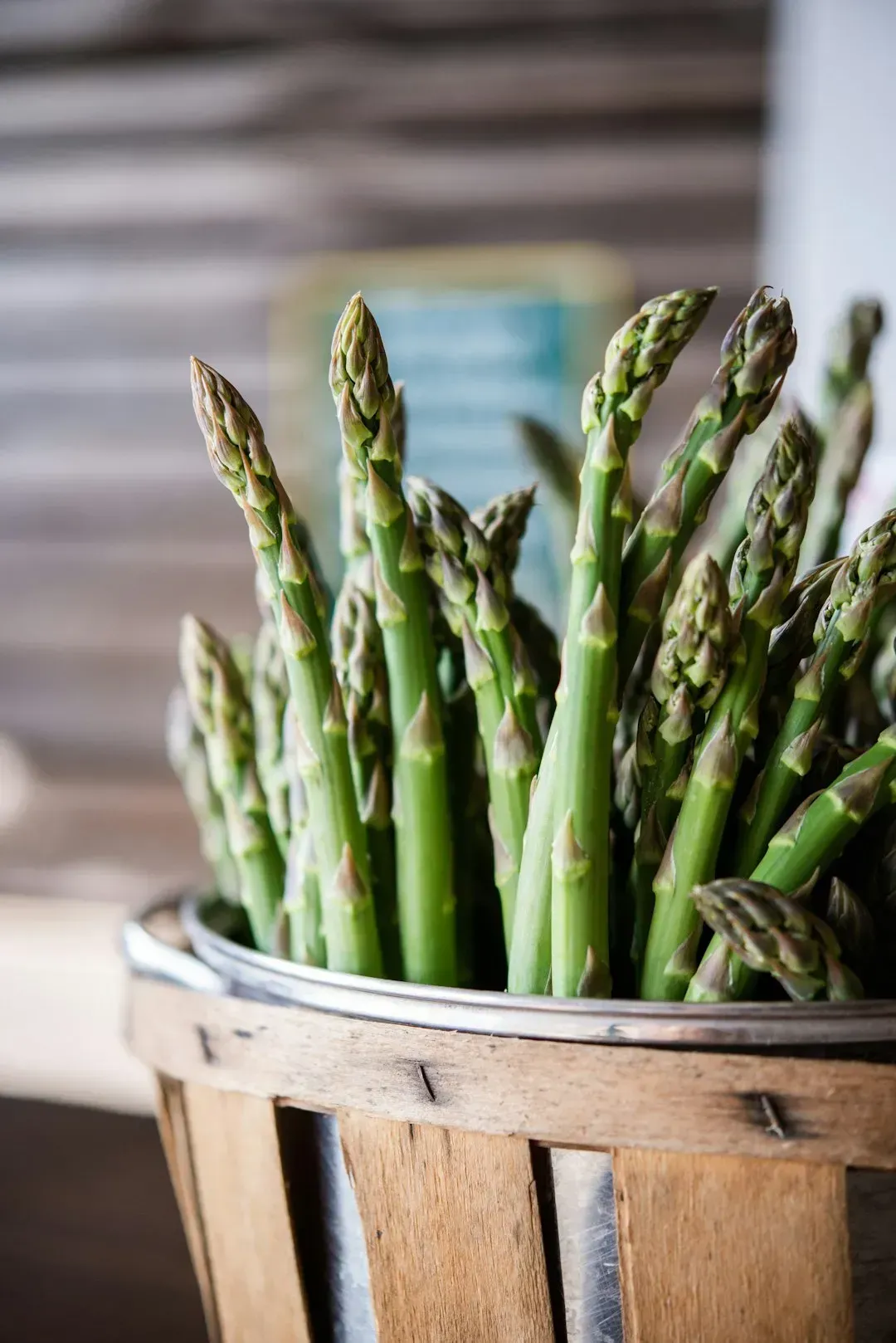 Asparagus (Image Credits: Unsplash)