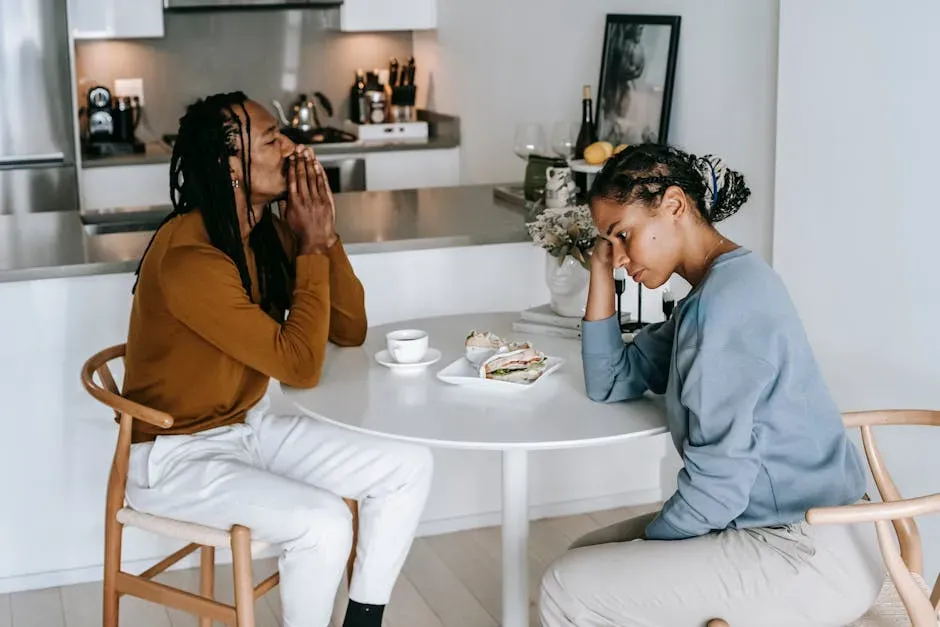 2. Using the Silent Treatment as a Weapon (Image Credits: Pexels)
