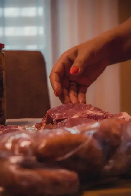 3. Thawing Meat on the Kitchen Counter (Image Credits: Pexels)