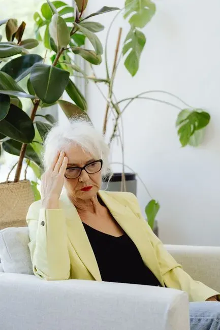 Competing Life Events Drained Reserves Mid-Retirement (Image Credits: Pexels)