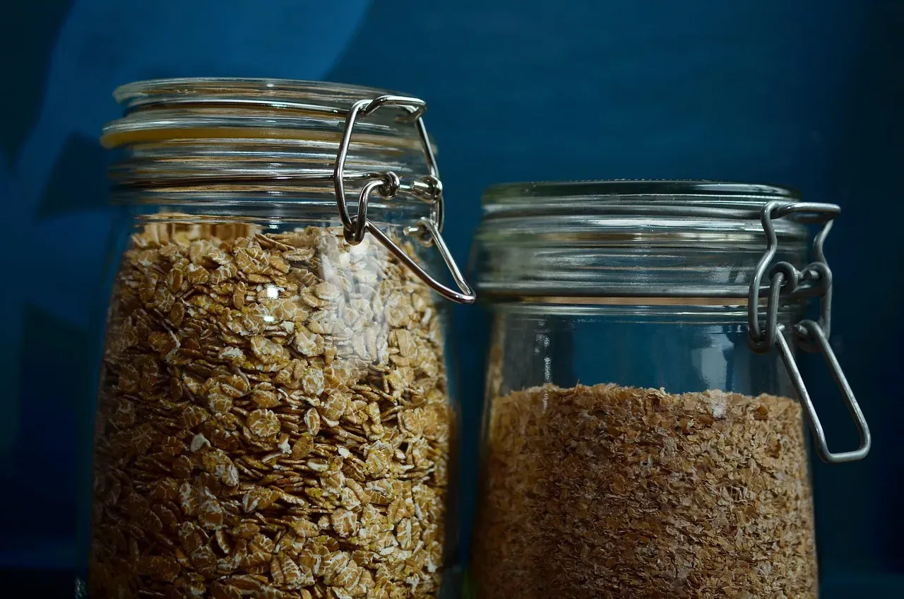 Glass Jars' Lids and Metal Jar Caps (Image Credits: Pixabay)