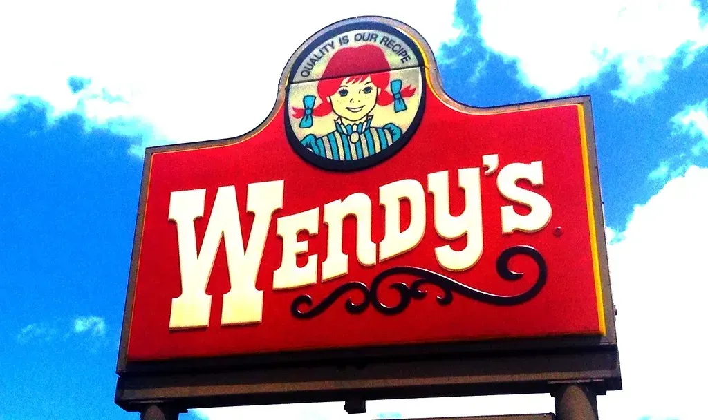 2. Wendy's (JeepersMedia, Flickr, <a href="https://creativecommons.org/licenses/by/2.0/" target="_blank" rel="noopener">CC BY 2.0</a>)