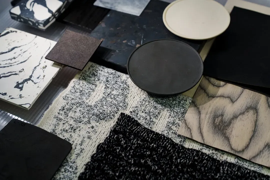 3. Introduce Layered Textures Across Soft Furnishings (Image Credits: Unsplash)