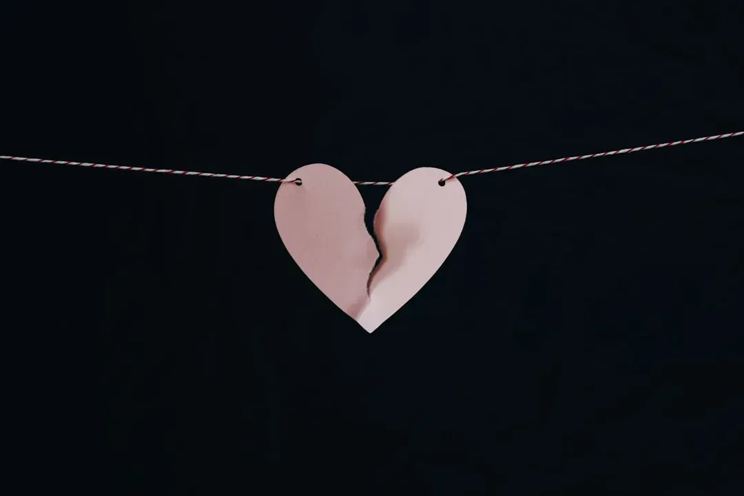 7. They Confuse Attachment With Love (Image Credits: Unsplash)