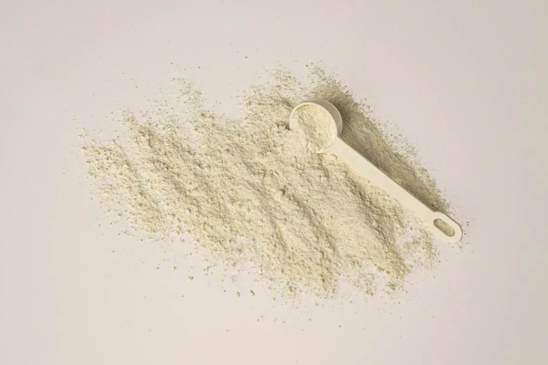 5. Powdered garlic instead of fresh (Image Credits: Unsplash)