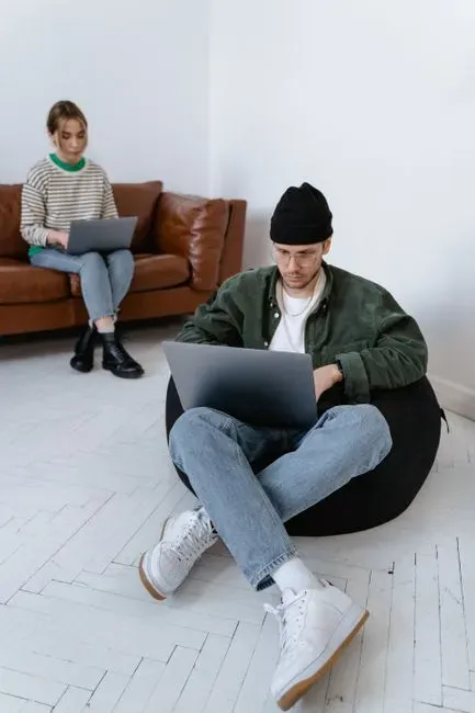 Hybrid Work and the Surprising Office Comeback (Image Credits: Pexels)